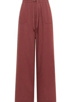 Hose Style Lacey