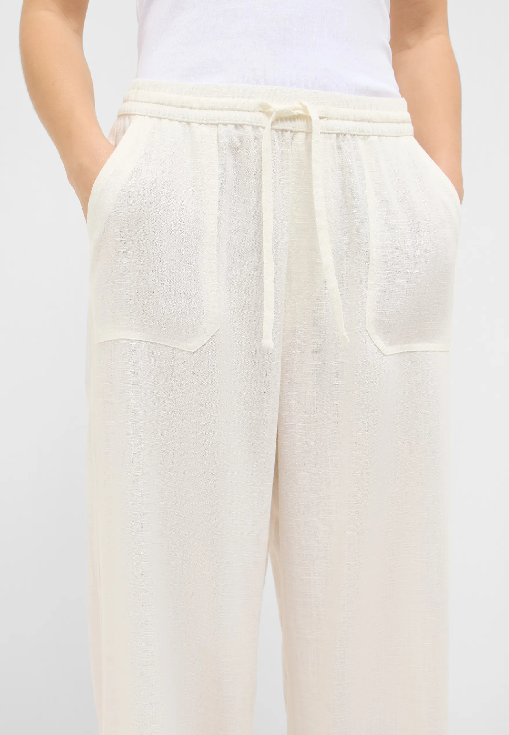 Hose Style Lacey