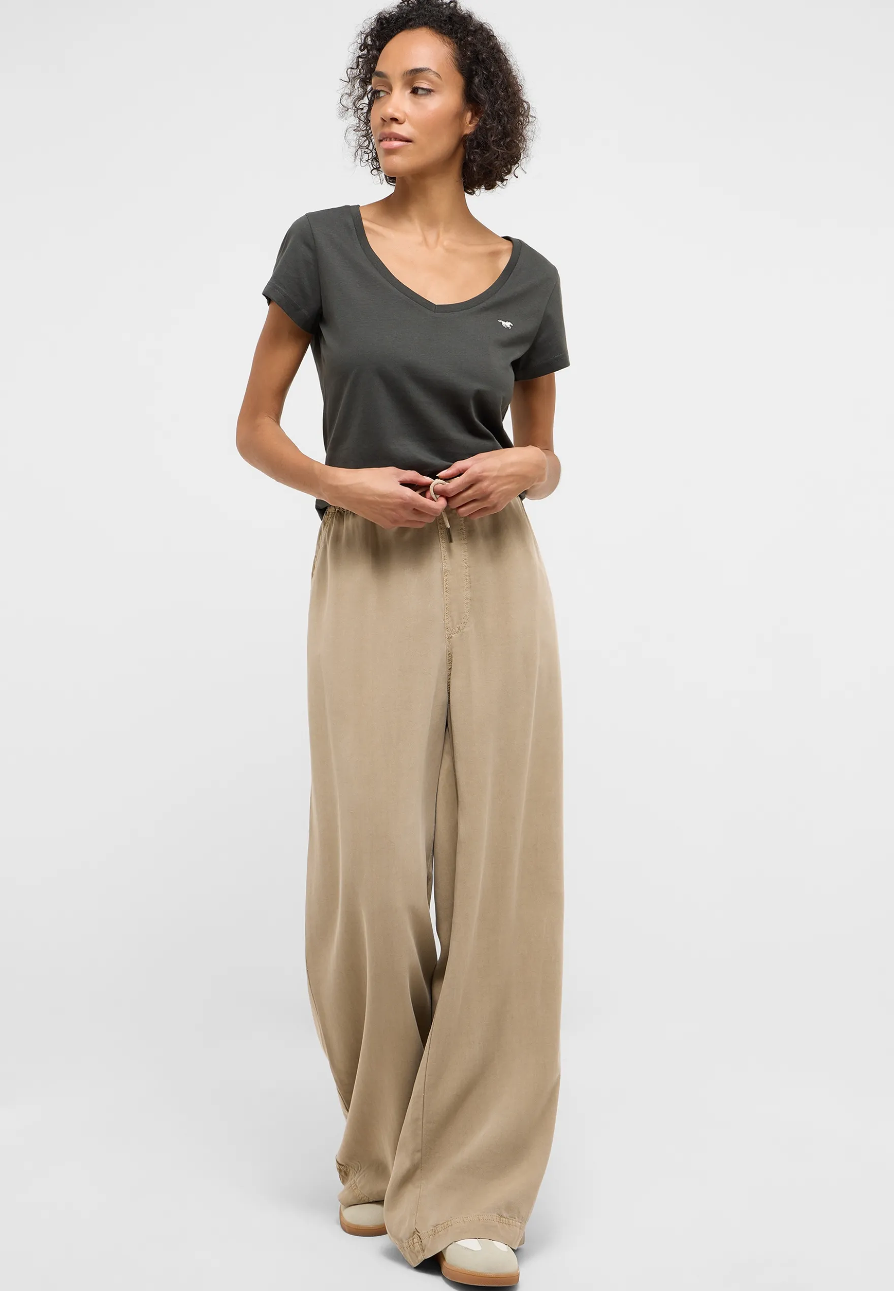 Hose Style Mirabelle