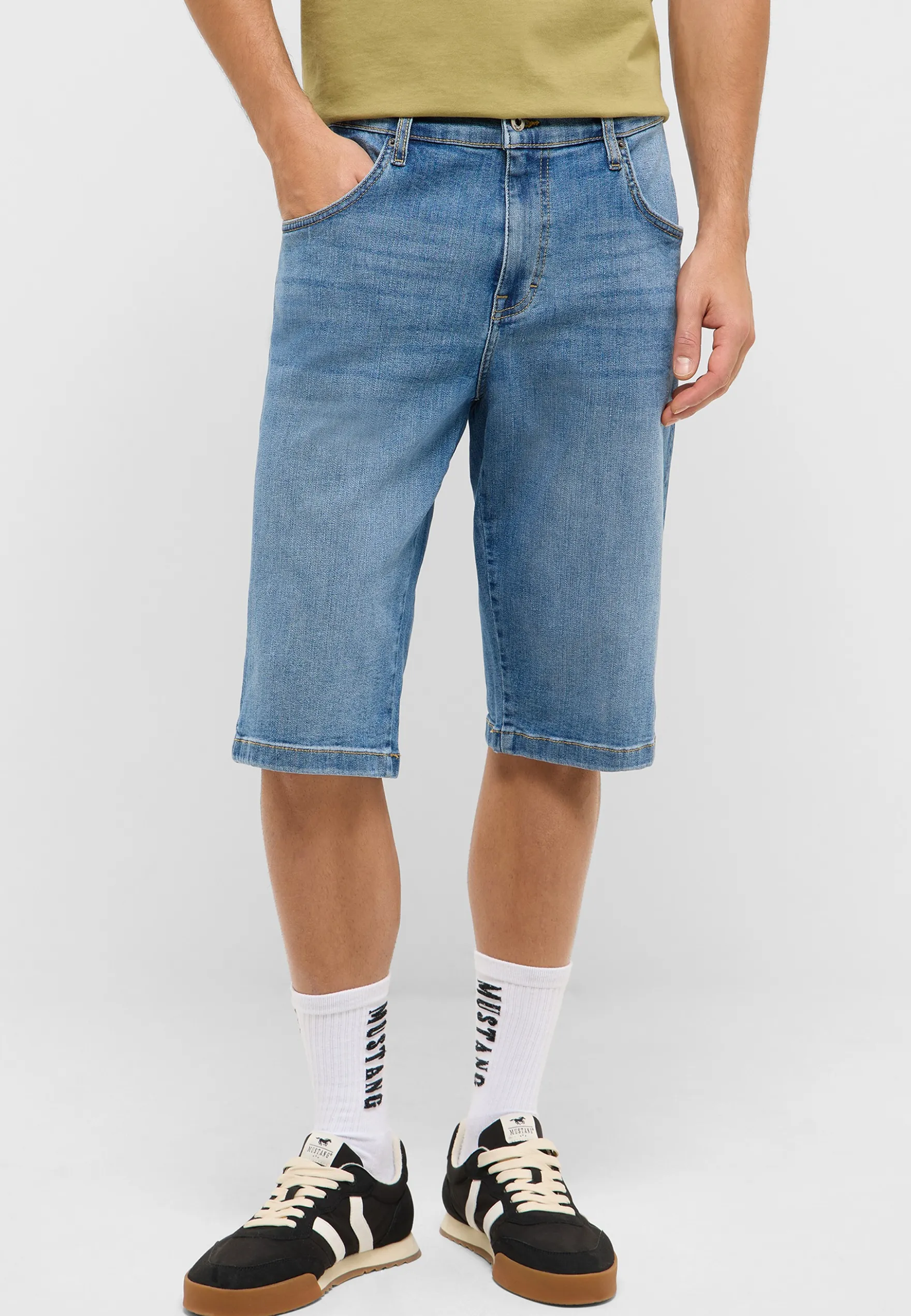 Jeans-Short Style Denim Bermuda