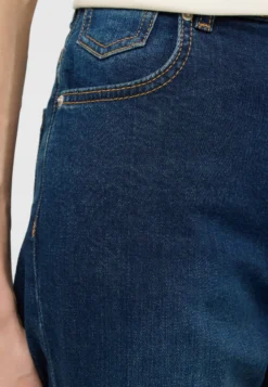 Jeans Style Charlotte Tapered
