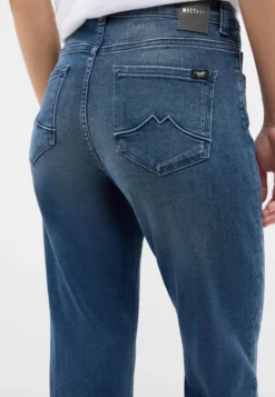 Jeans Style Crosby Relaxed Slim