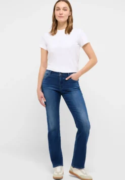 Jeans Style Crosby Relaxed Straight