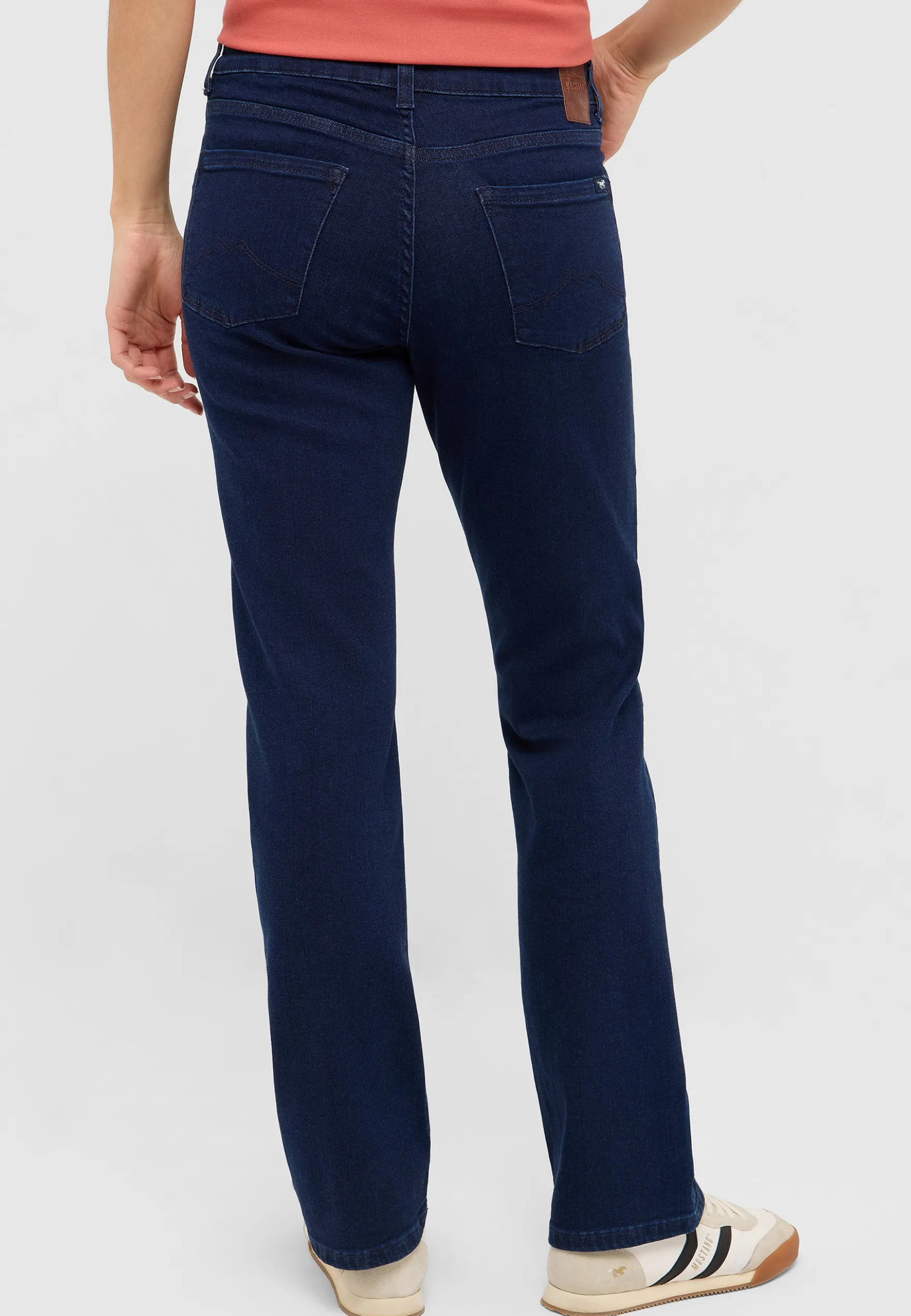 Jeans Style Crosby Relaxed Straight