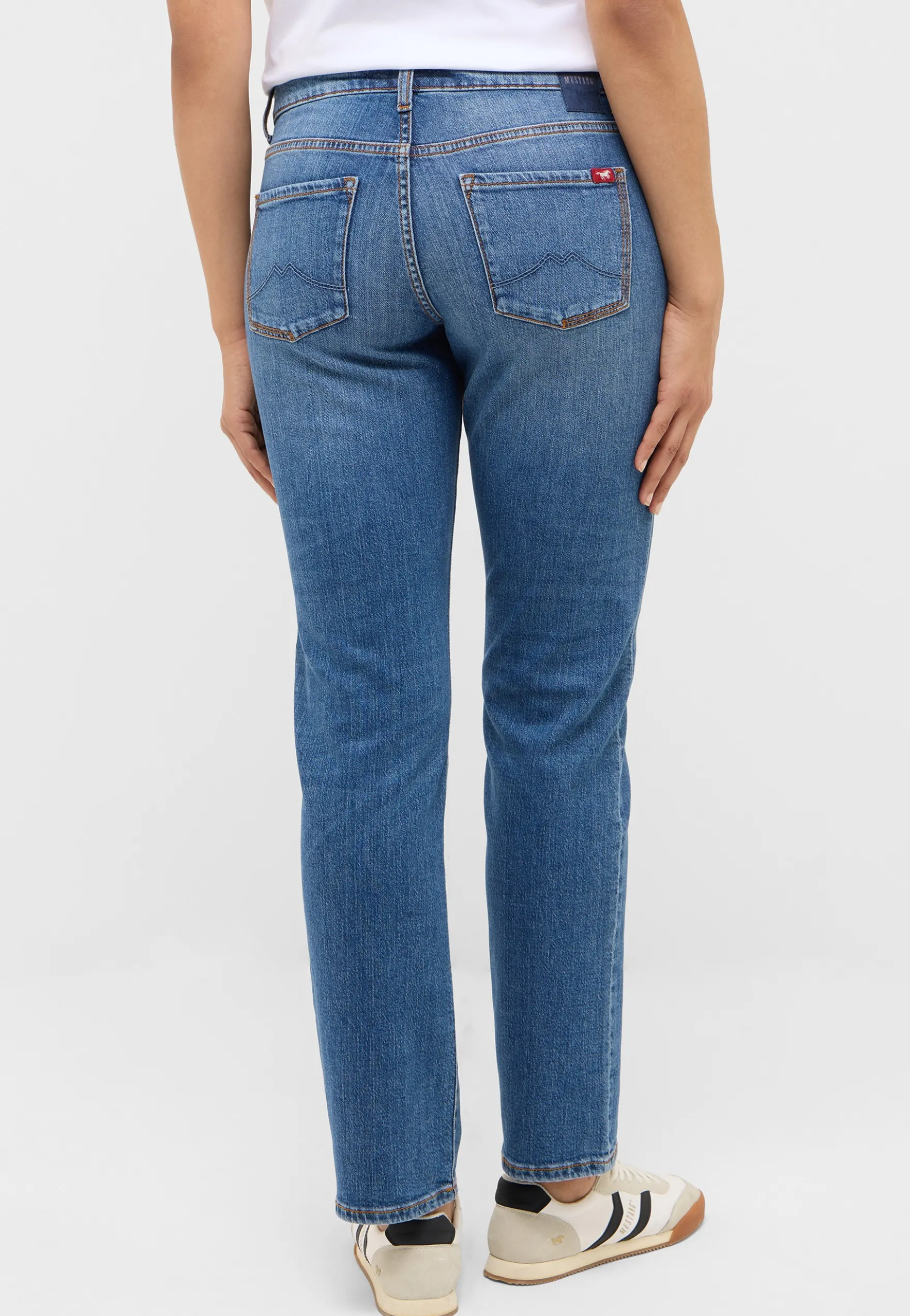Jeans Style Crosby Relaxed Straight