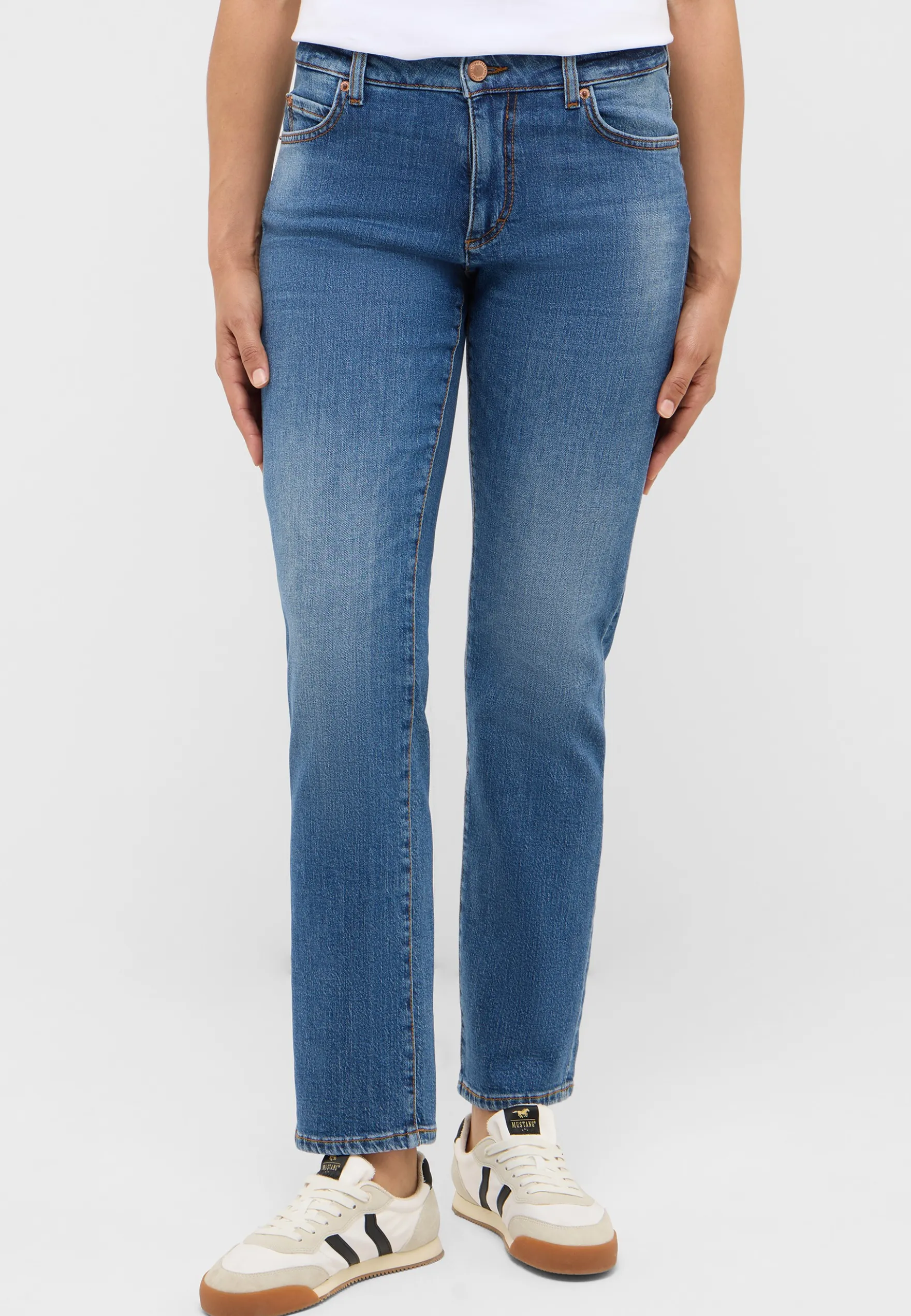 Jeans Style Crosby Relaxed Straight