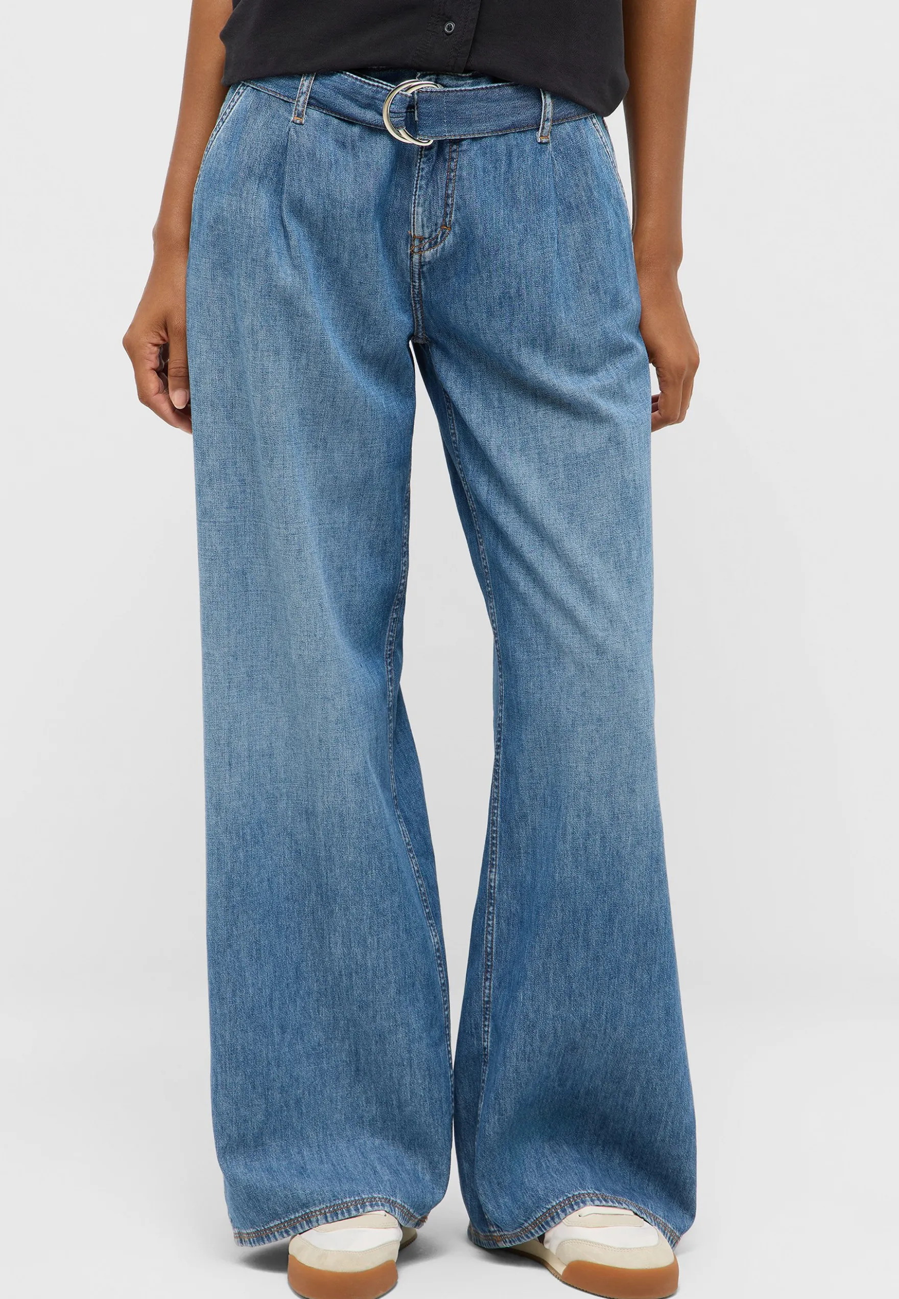 Jeans Style Medley Wide with Belt