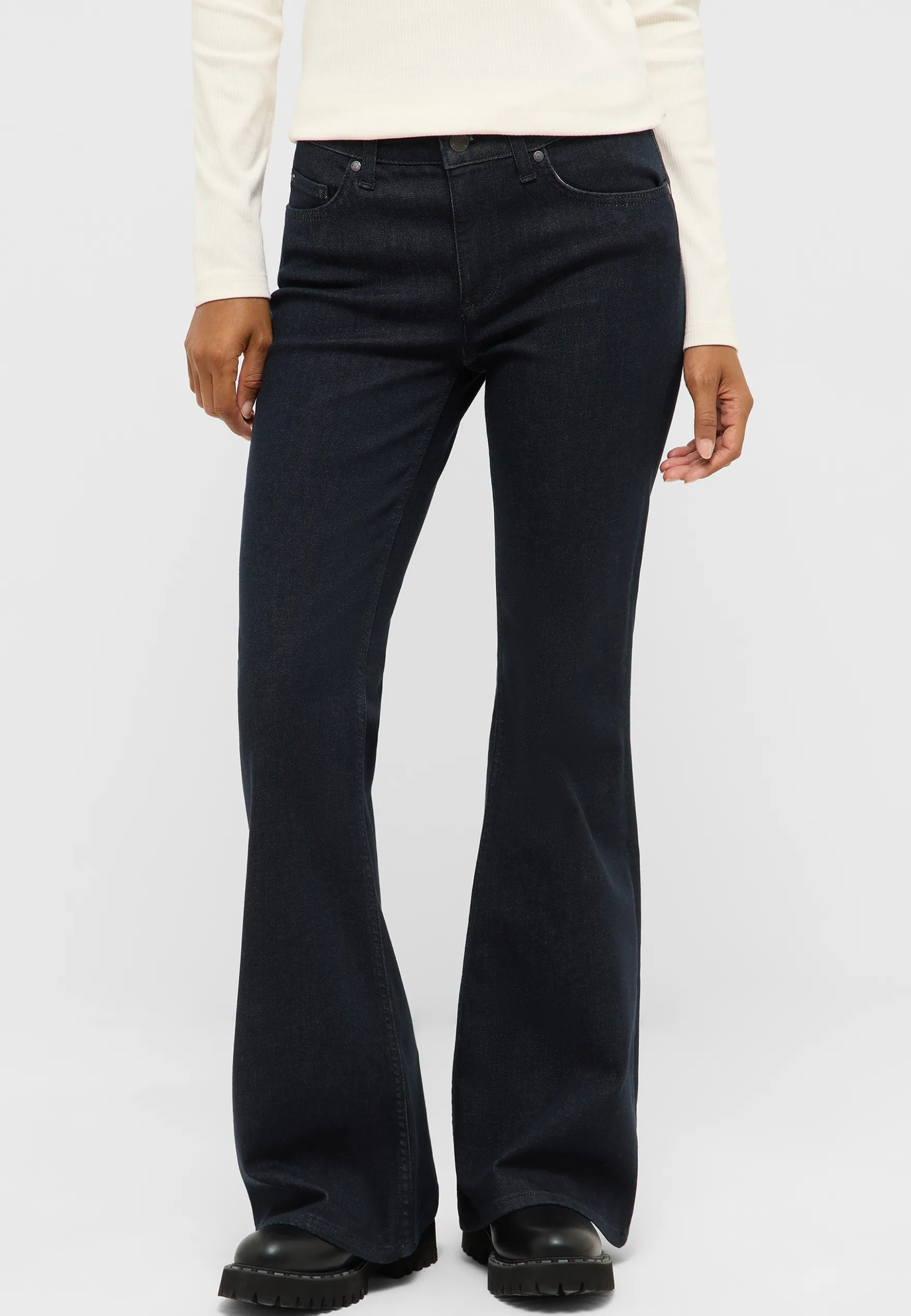 Jeans Style Shelby Flared