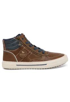 Sneaker Style Masha