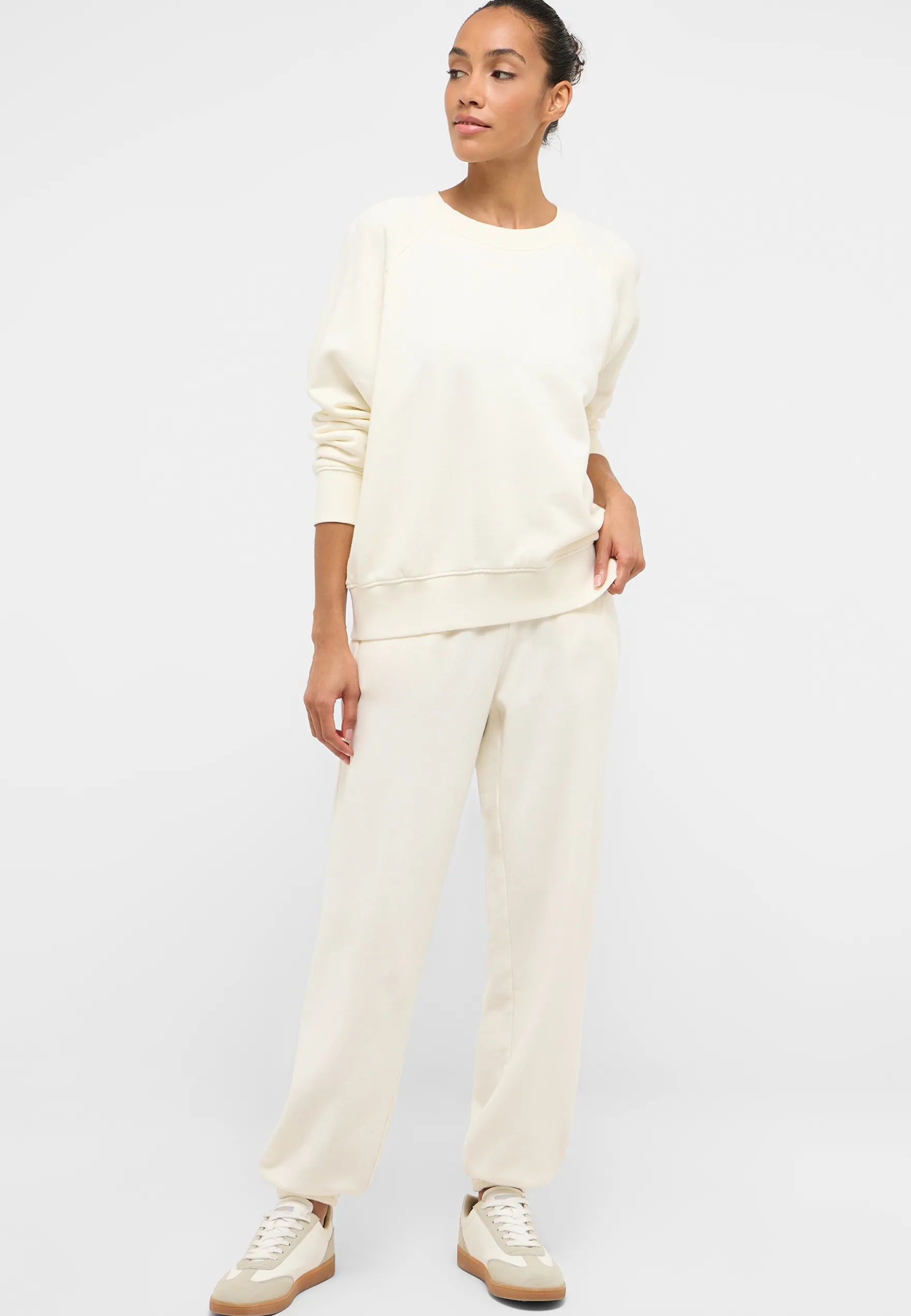 Sweatshirt Style Mala