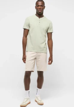 T-Shirt Style Acton