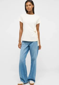 T-Shirt Style Ada