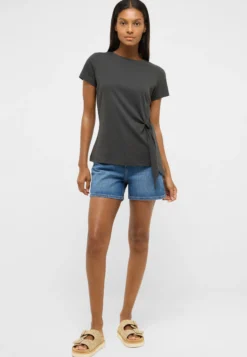 T-Shirt Style Ada