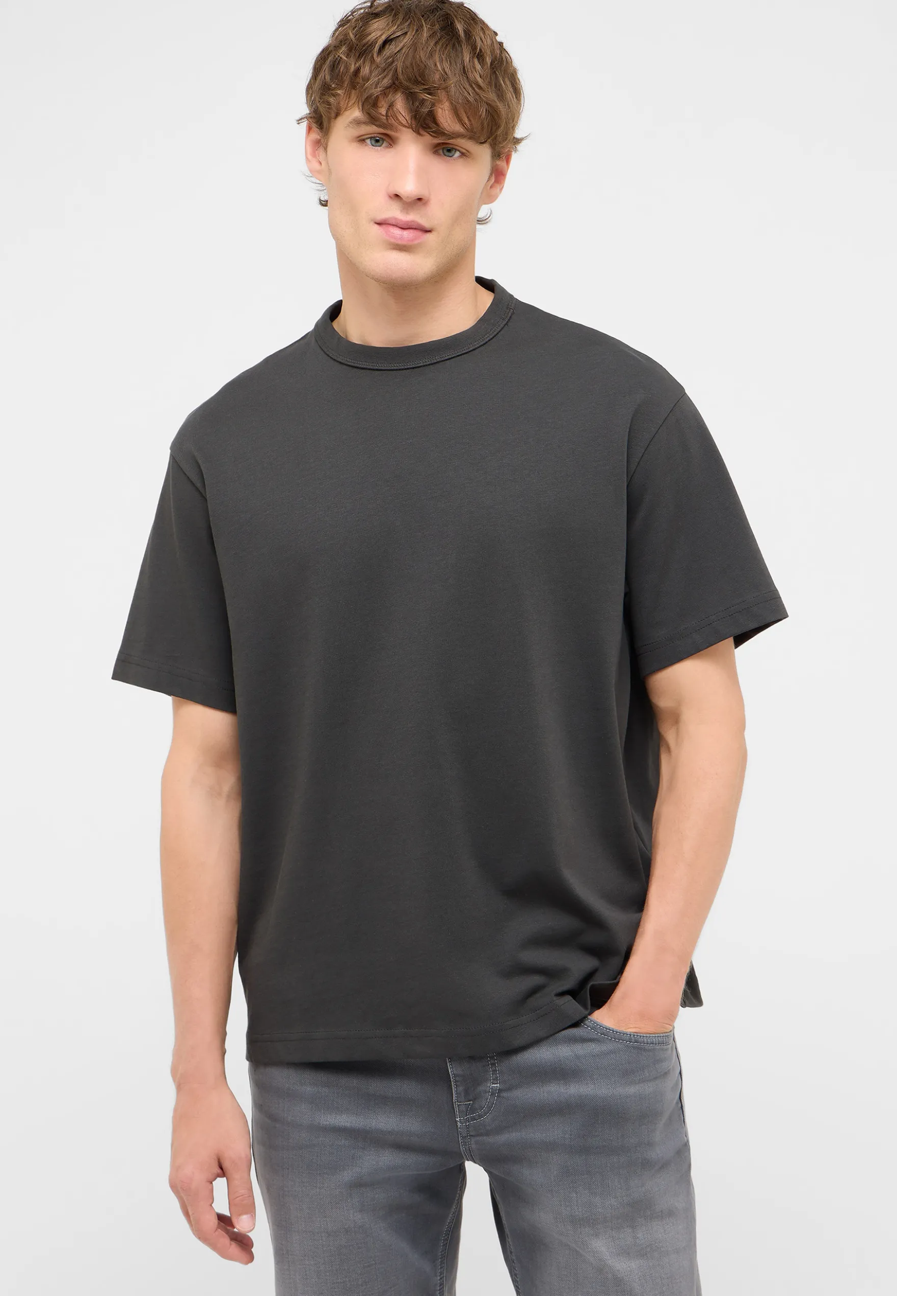 T-Shirt Style Akron
