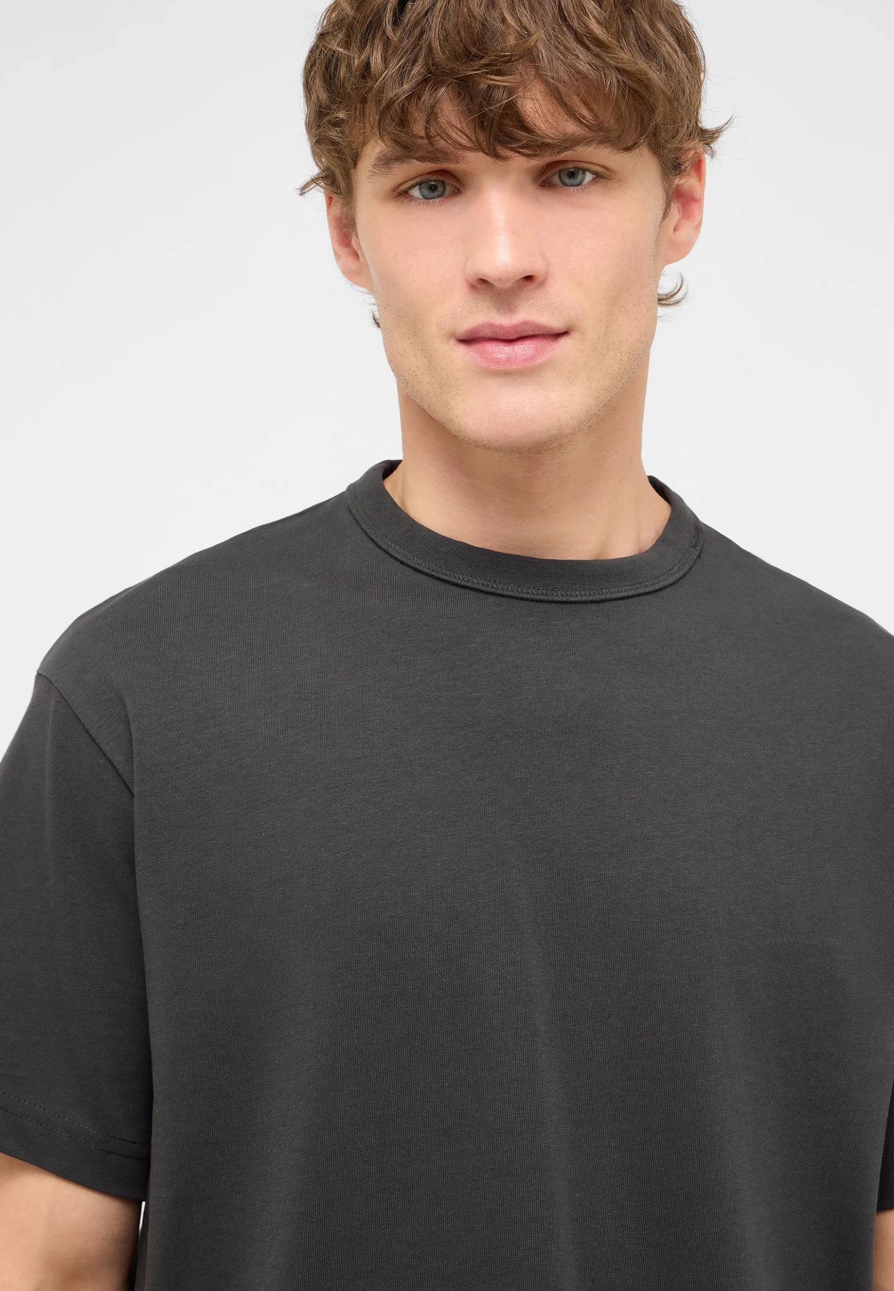 T-Shirt Style Akron