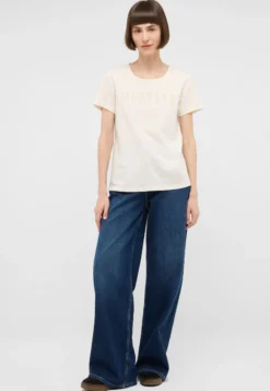 T-Shirt Style Alma
