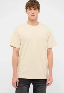 T-Shirt Style Arvin