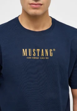 T-Shirt Style Austin