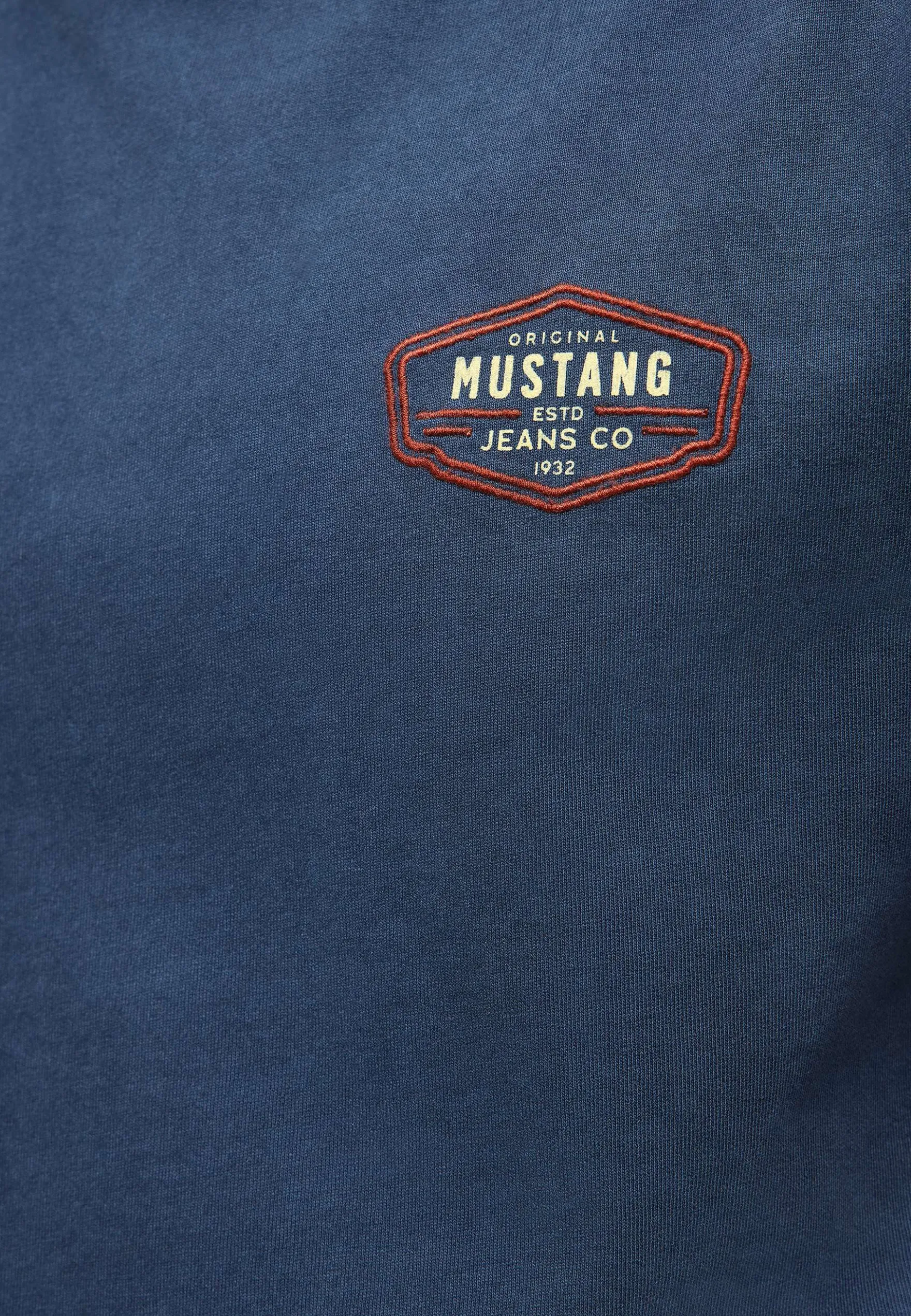 T-Shirt Style Austin