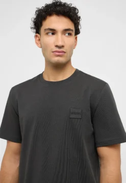 T-Shirt Style Austin