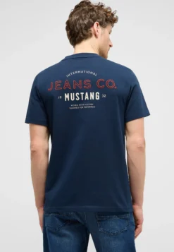 T-Shirt Style Austin