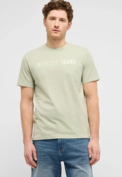 T-Shirt Style Austin