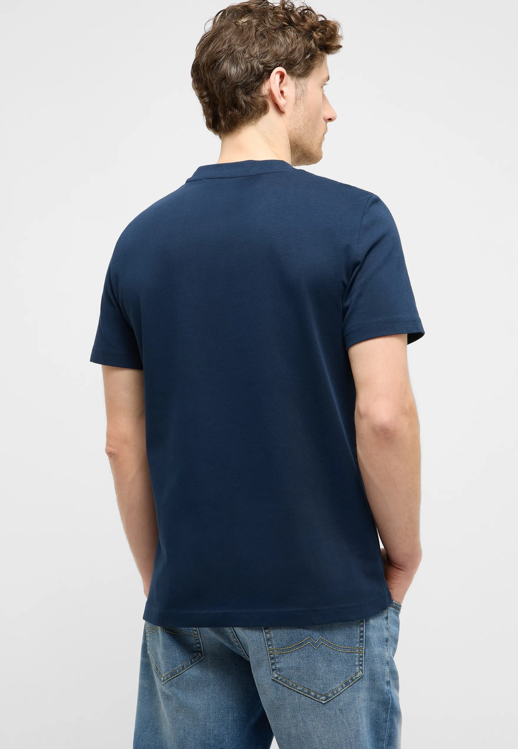 T-Shirt Style Austin
