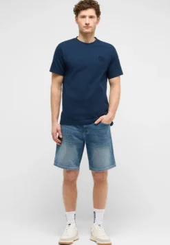 T-Shirt Style Austin