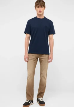 T-Shirt Style Austin
