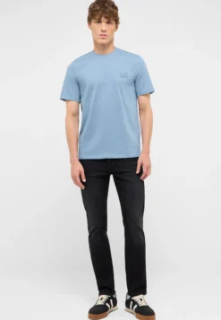 T-Shirt Style Austin