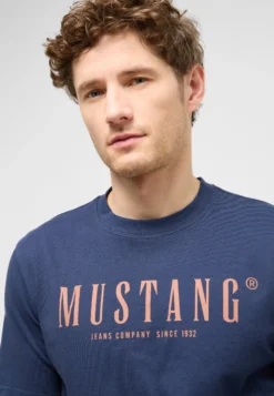 T-Shirt Style Austin