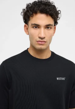 T-Shirt Style Austin