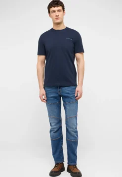 T-Shirt Style Austin