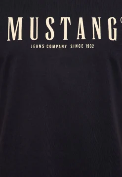 T-Shirt Style Austin