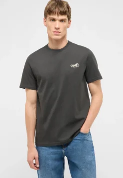 T-Shirt Style Austin