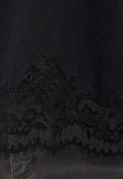 T-Shirt Style Floris