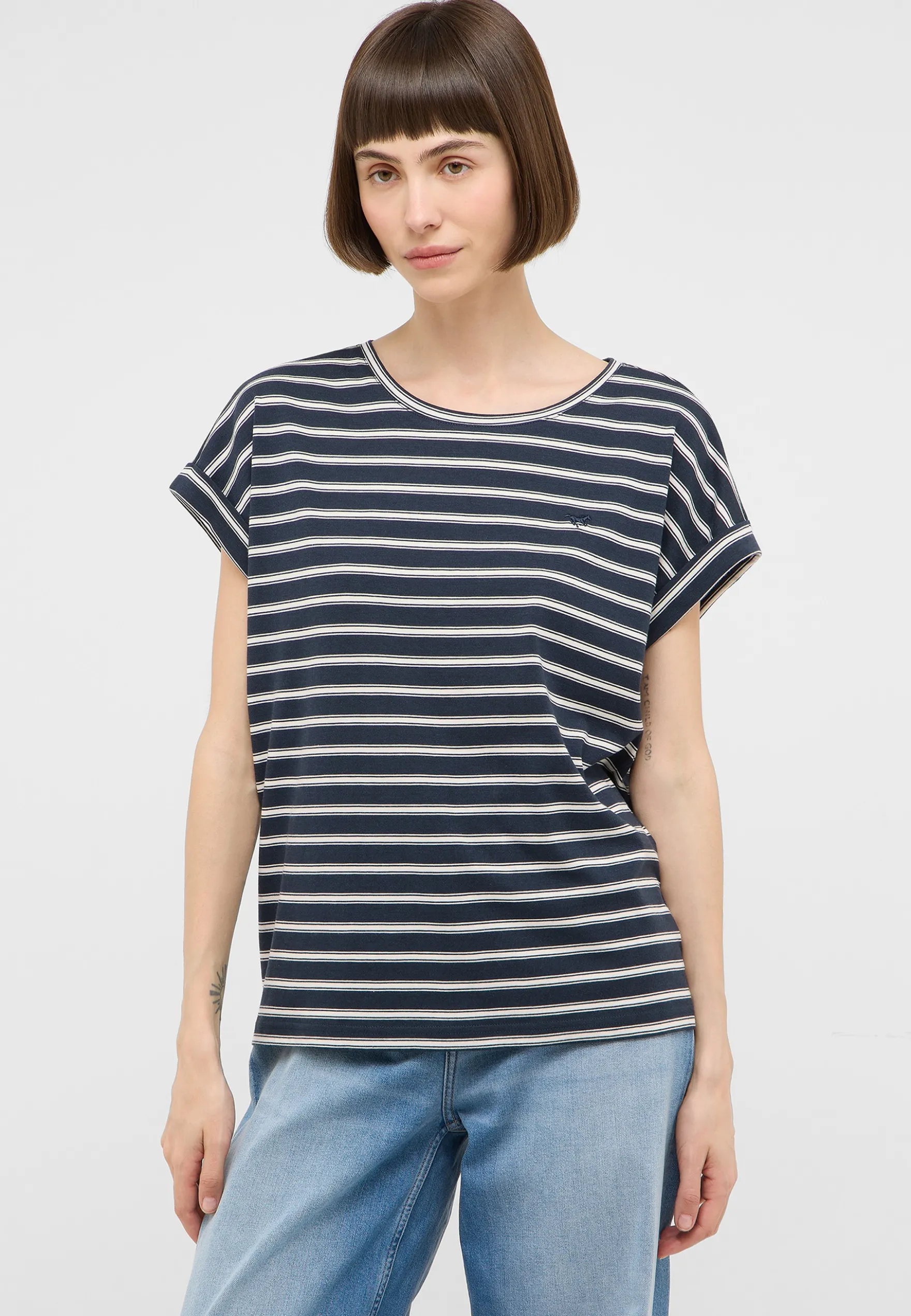 T-Shirt Style Lesley