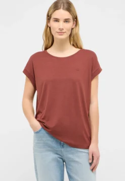 T-Shirt Style Lesley