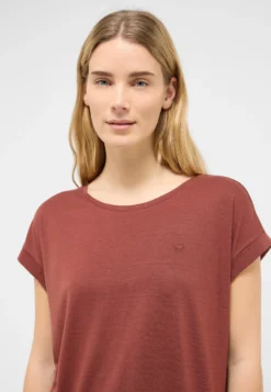 T-Shirt Style Lesley