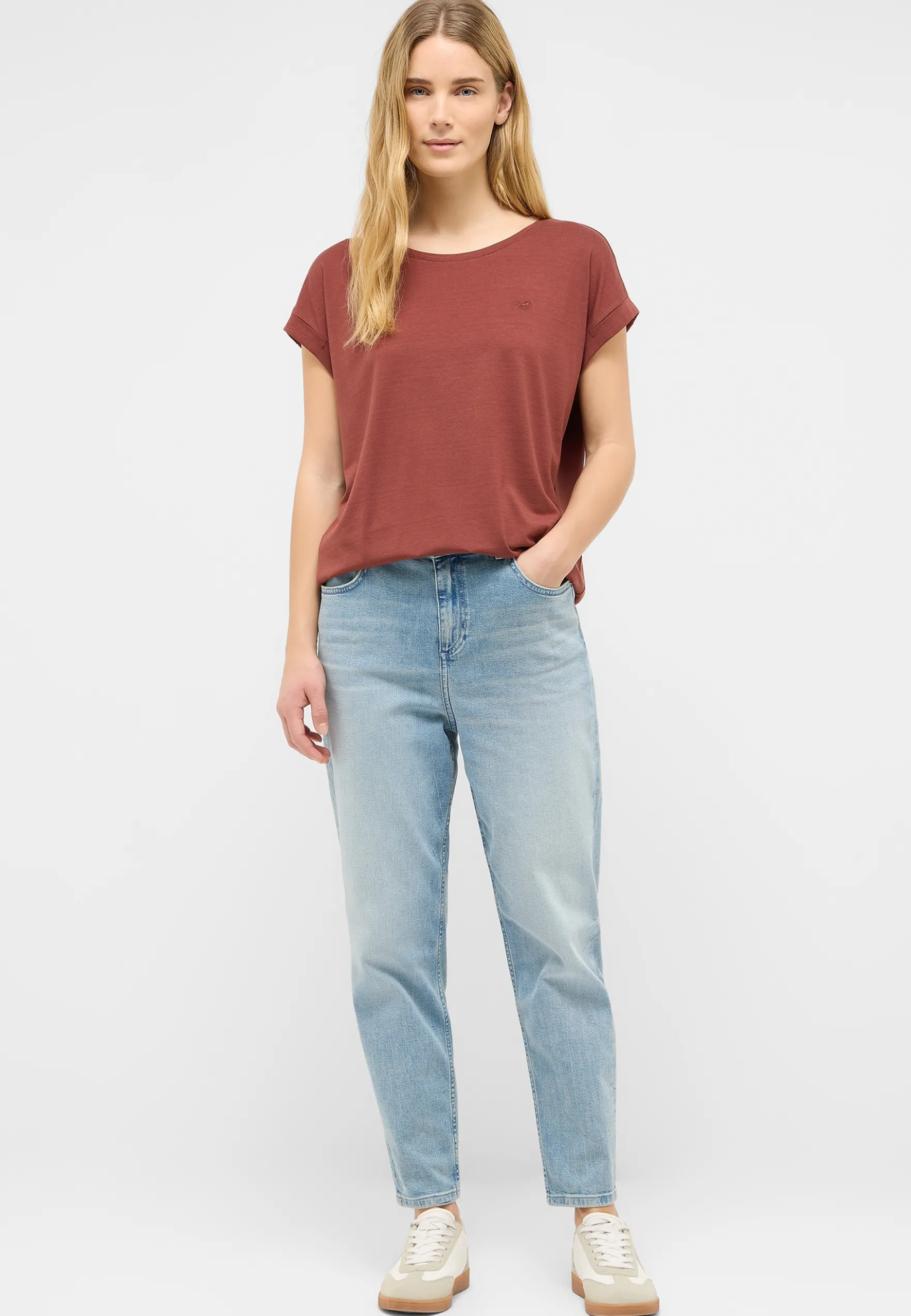 T-Shirt Style Lesley