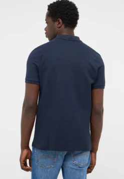 T-Shirt Style Pierre