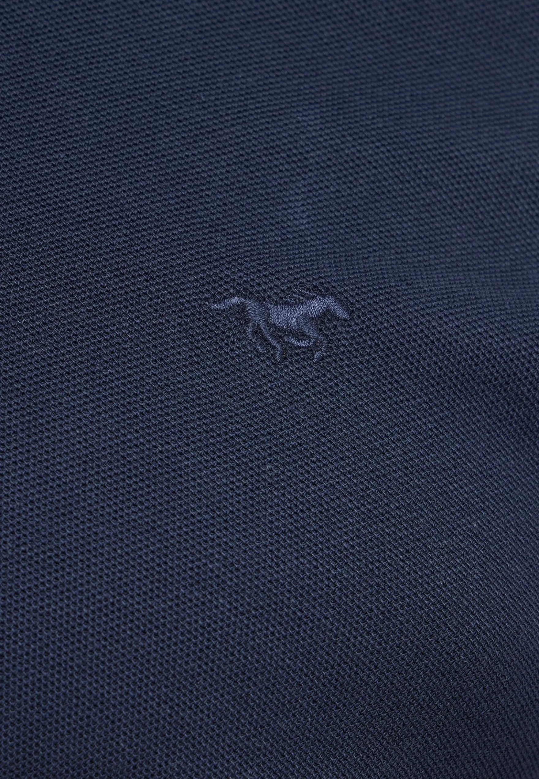 T-Shirt Style Pierre
