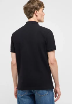 T-Shirt Style Pierre