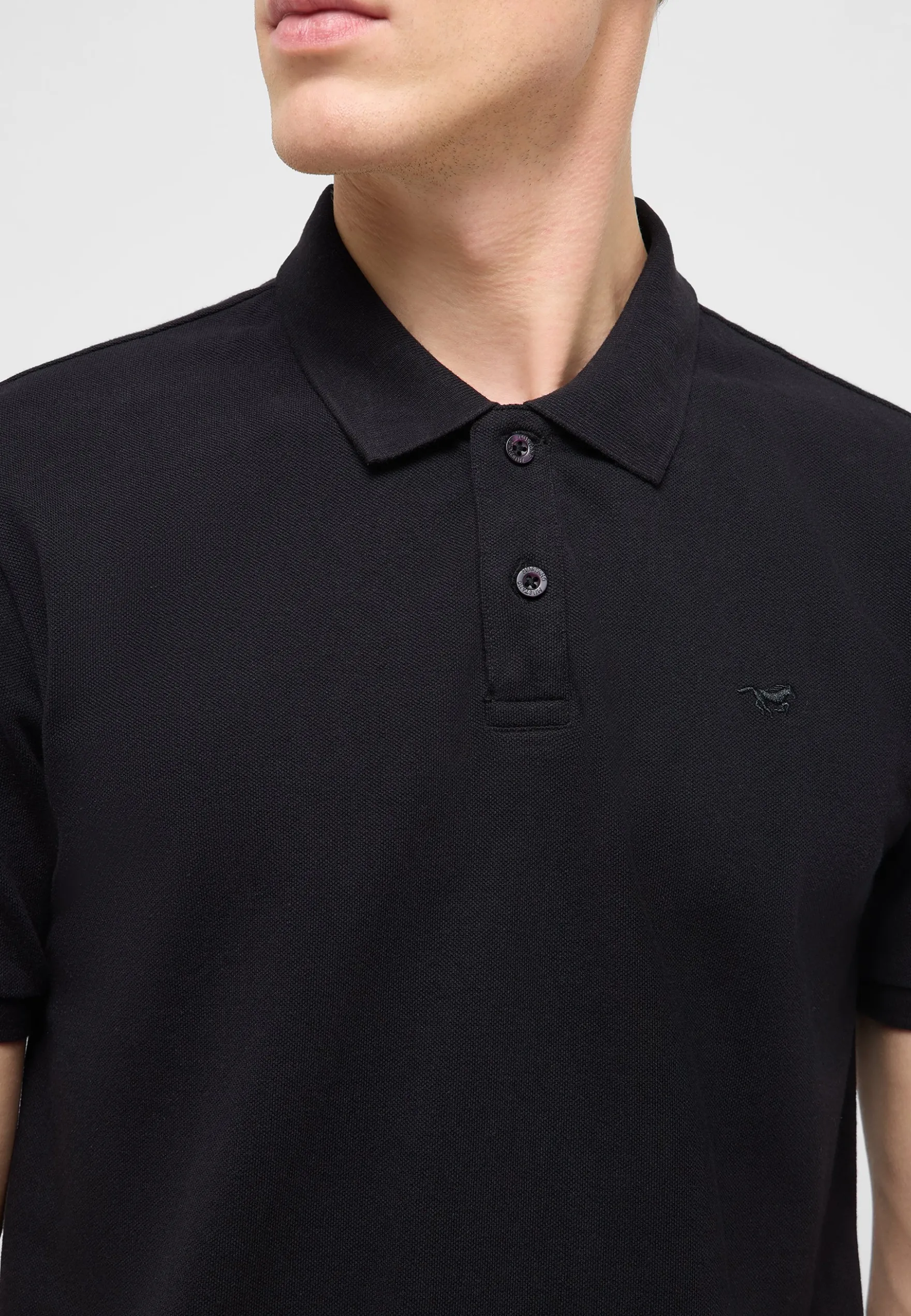 T-Shirt Style Pierre