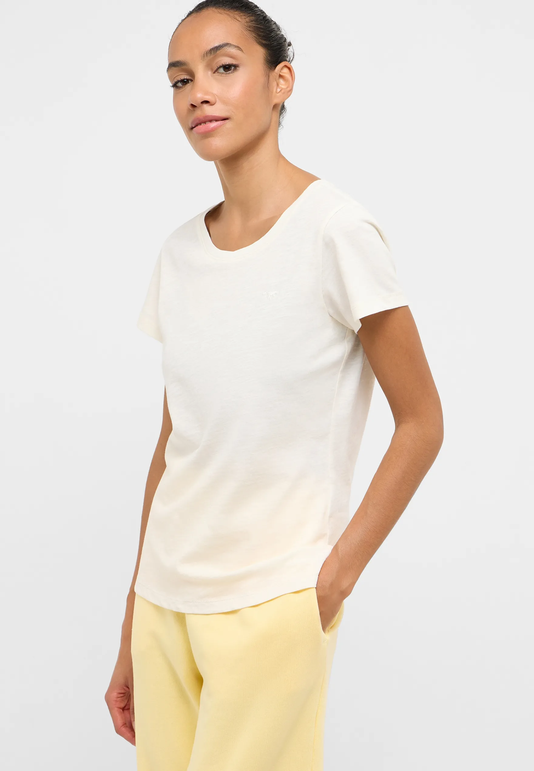 T-Shirt Style Winona