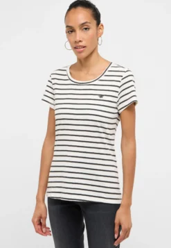 T-Shirt Style Winona
