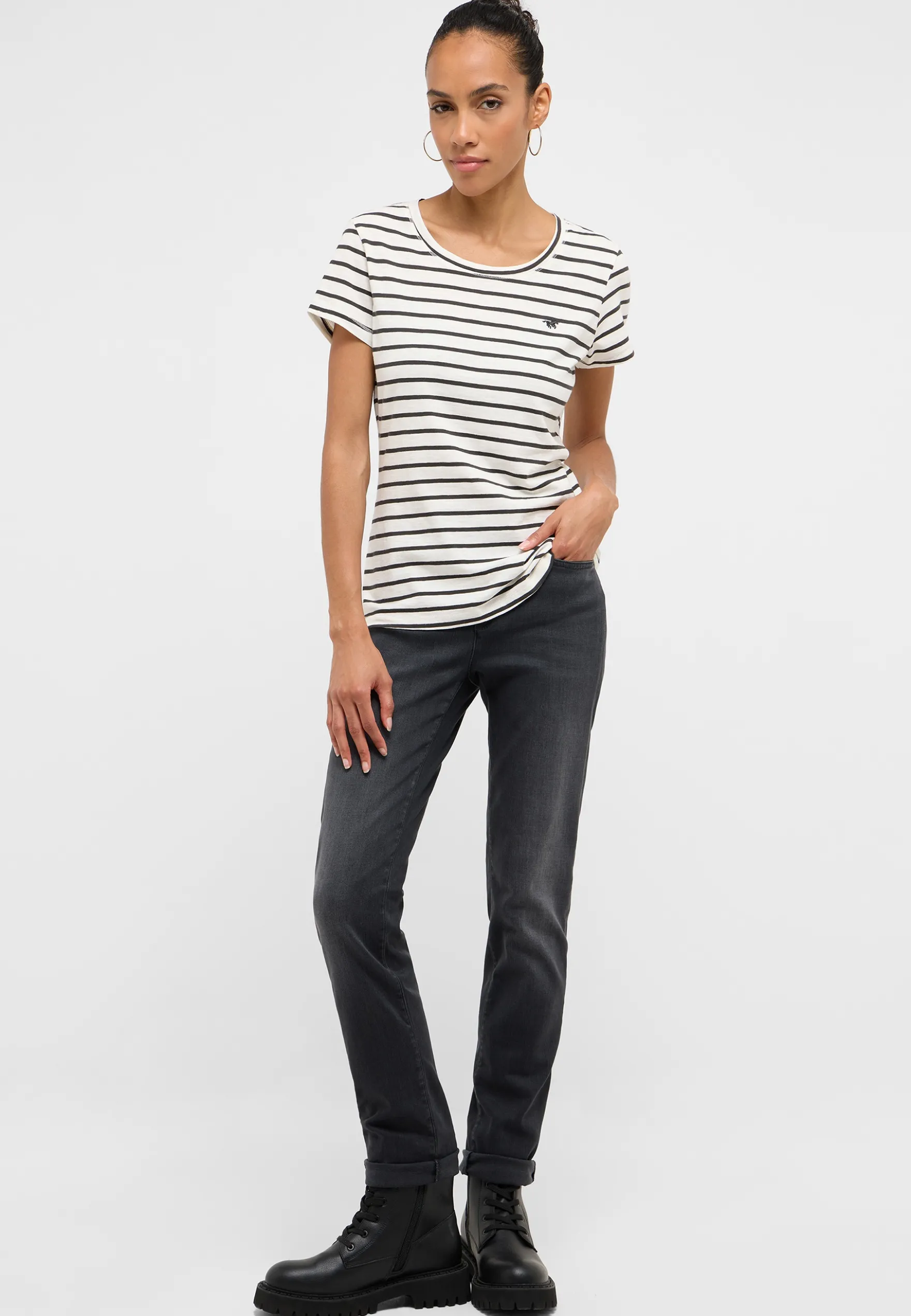 T-Shirt Style Winona
